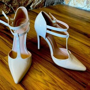 Journee patent leather strappy high heel